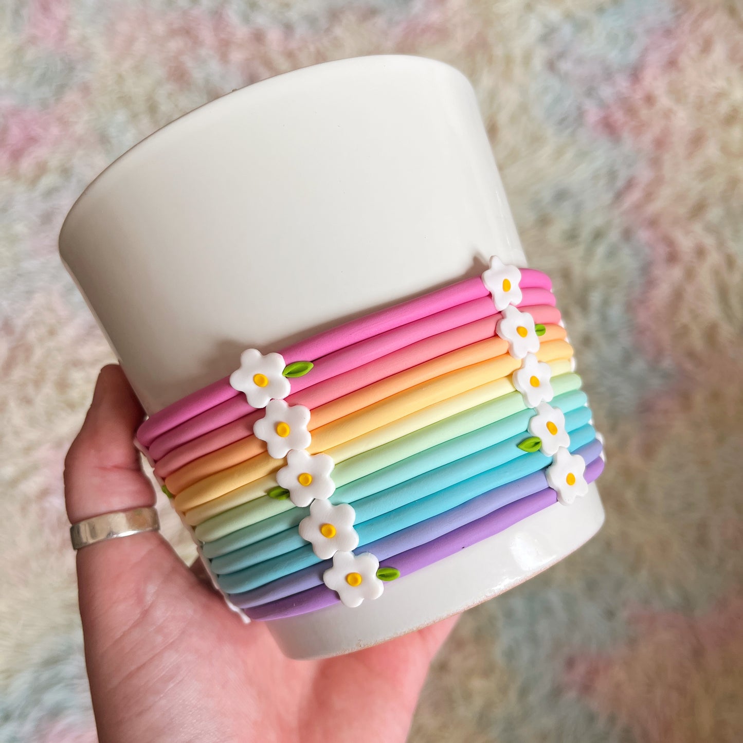 Pastel rainbow and daisy desk tidy - DISCOUNTED