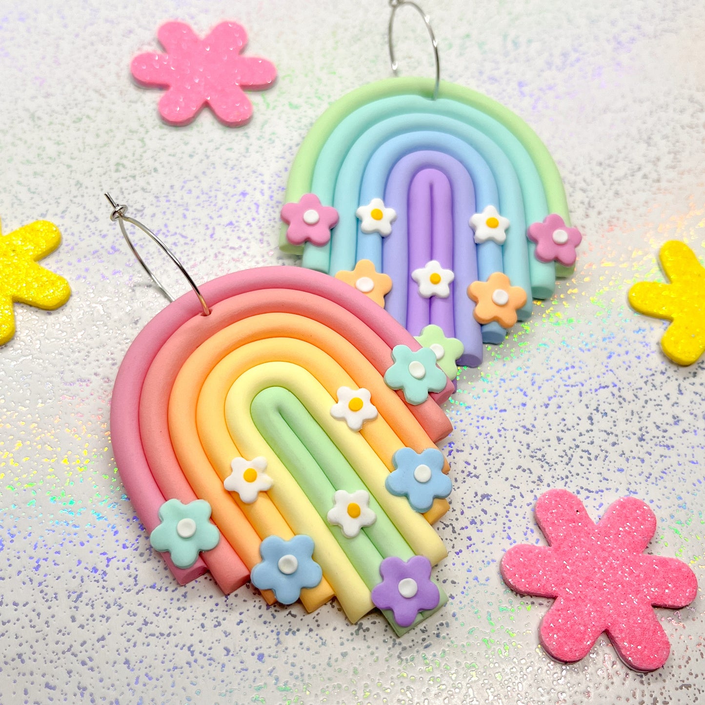 Pastel mismatched daisy rainbows