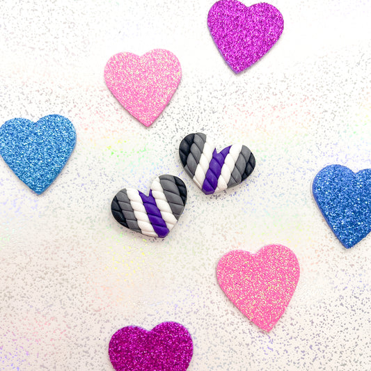 Asexual flag twisted heart studs